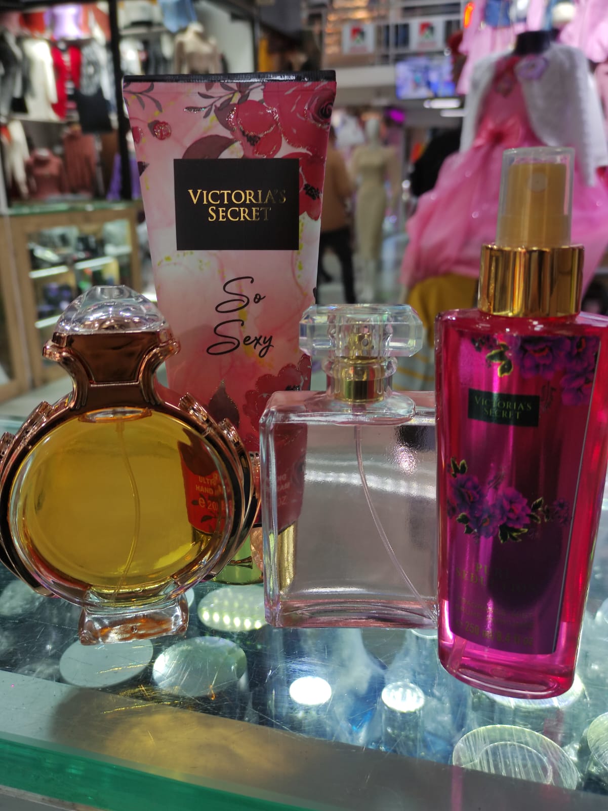 Miniatura 2 de KIT 05 MADRE 2 PERFUMES + SPLAHS + CREMA